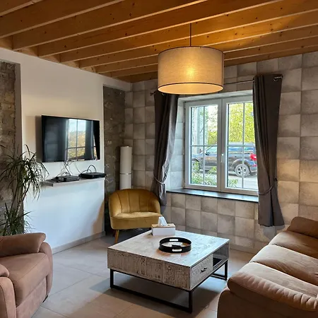 Au Charm'han Holiday home *